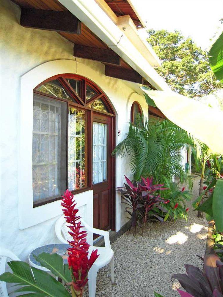 Hotel Flores (Adults Only) Tamarindo Bagian luar foto