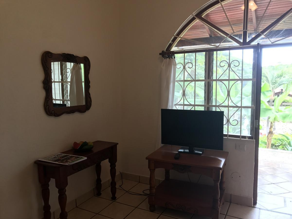 Hotel Flores (Adults Only) Tamarindo Bagian luar foto