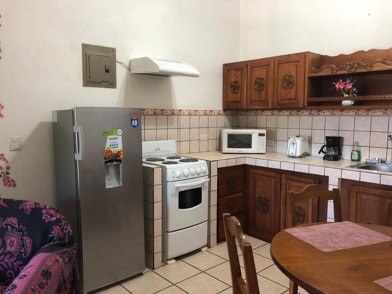 Hotel Flores (Adults Only) Tamarindo Bagian luar foto