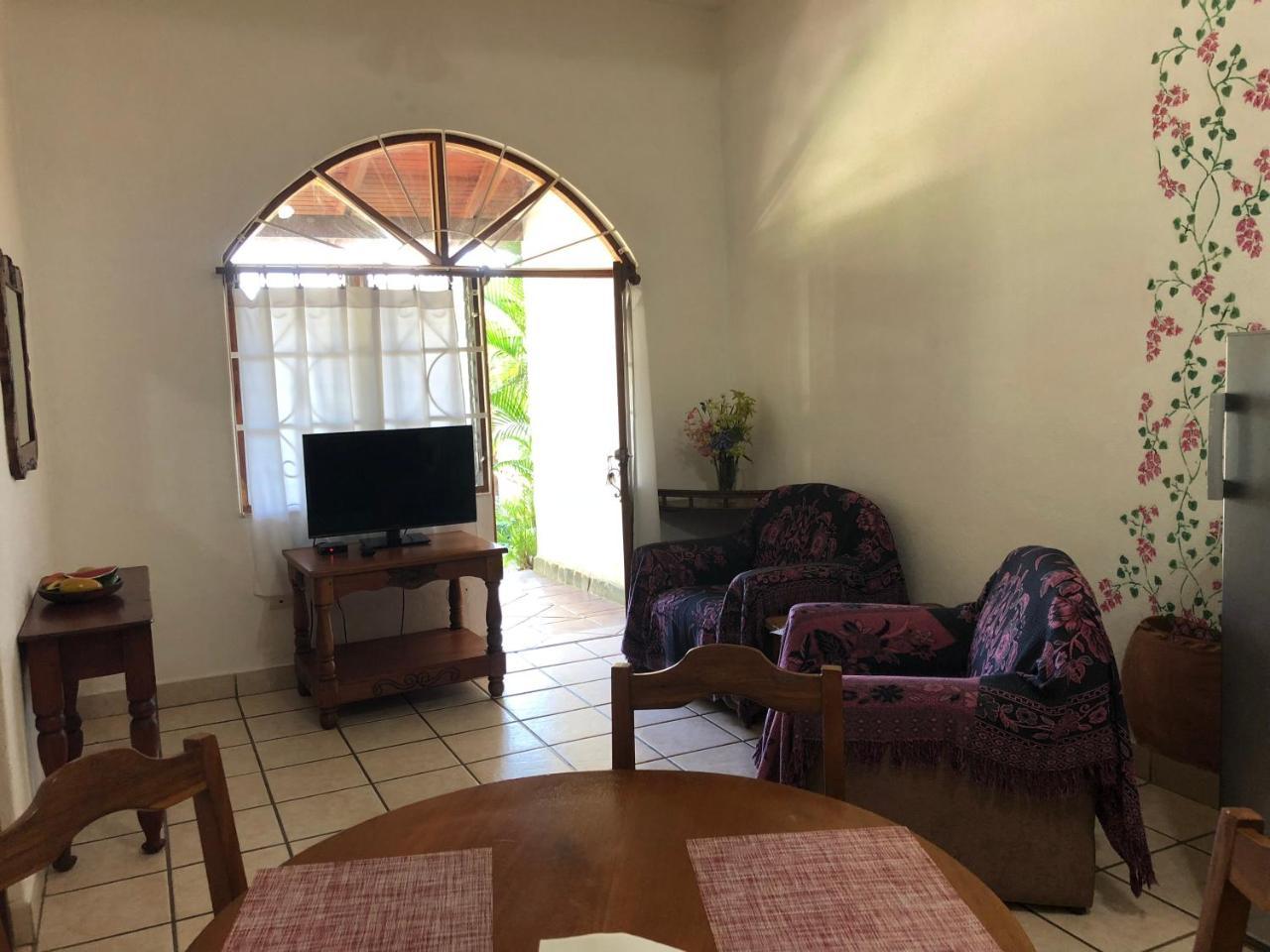 Hotel Flores (Adults Only) Tamarindo Bagian luar foto